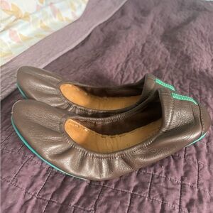 Elegant Brown Leather Ballet Flats